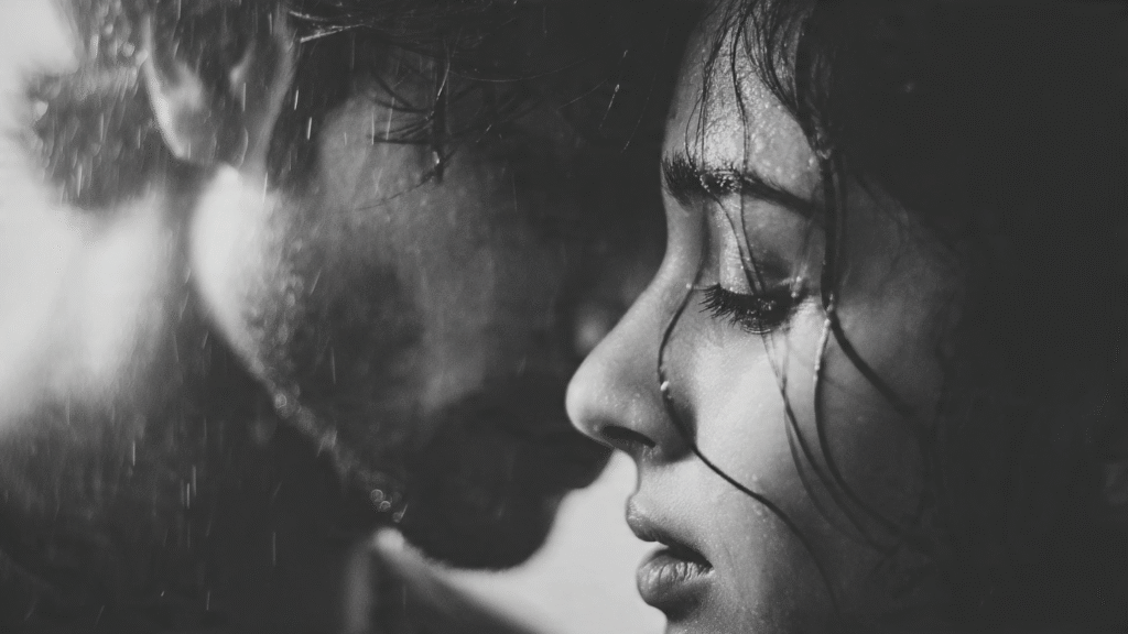 Heartbreaking Bewafa Shayari – Deep Emotions